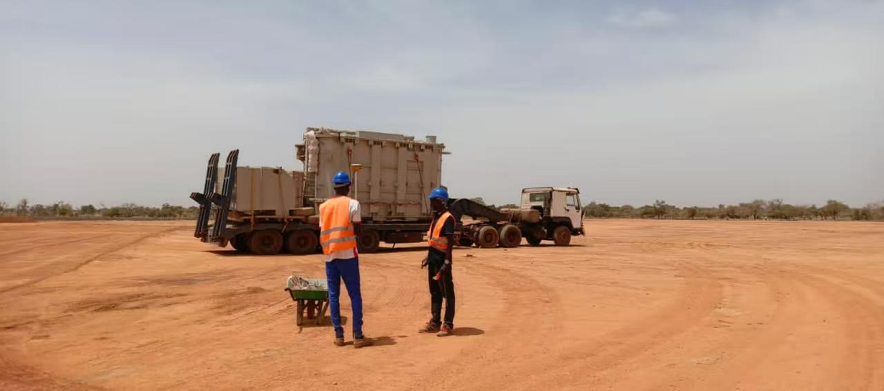 Angkutan Siklus Penuh Proyek Grid Daya Burkina Faso saka Tema dening SPEED INT'L
